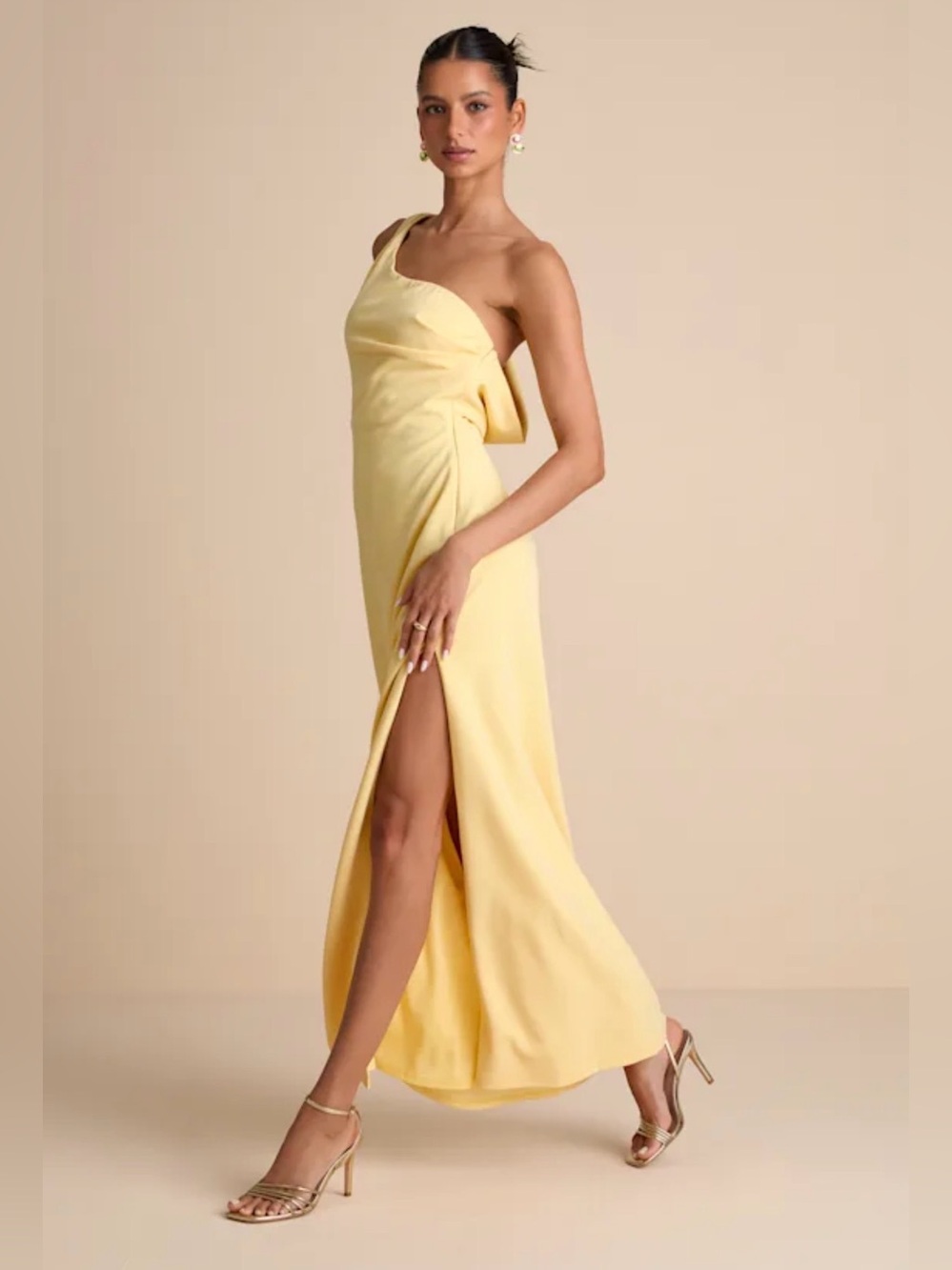 NWT Lulu's Pale Yellow One-Shoulder Cowl Back Evening Gown with High Slit Medium